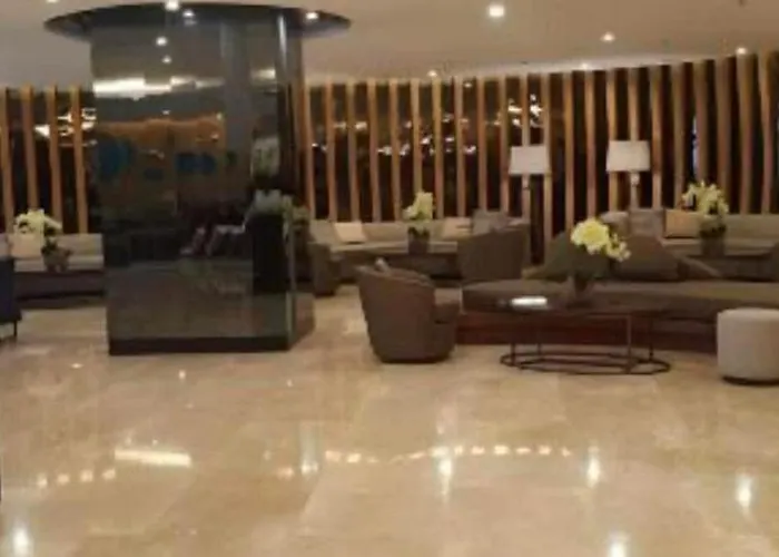 Shore Mnl Aparthotel